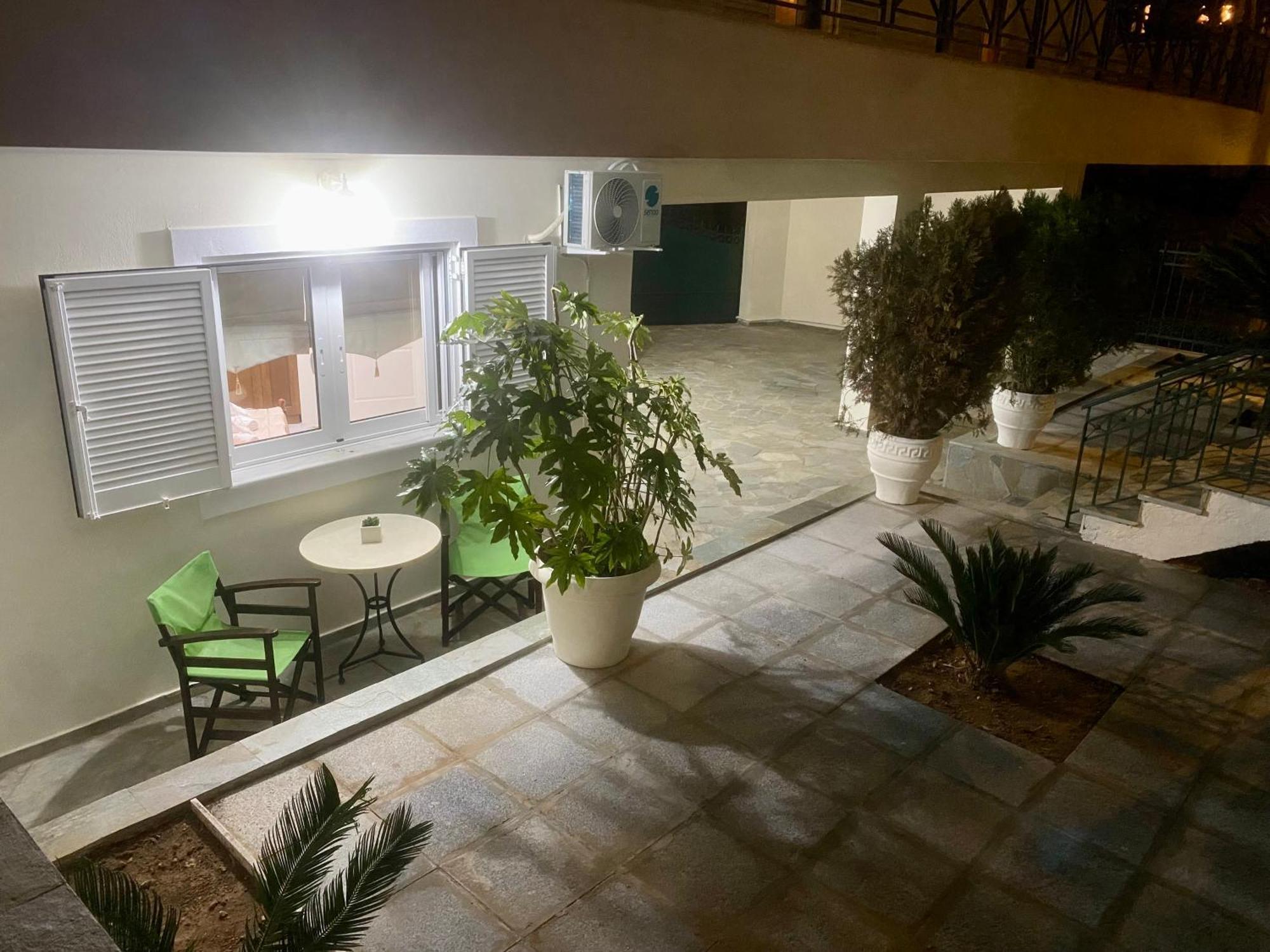 Nikos Apartment Spáta Exterior foto